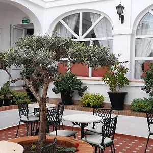 https://los-olivos-arcos-de-la-frontera.es-andalucia.com